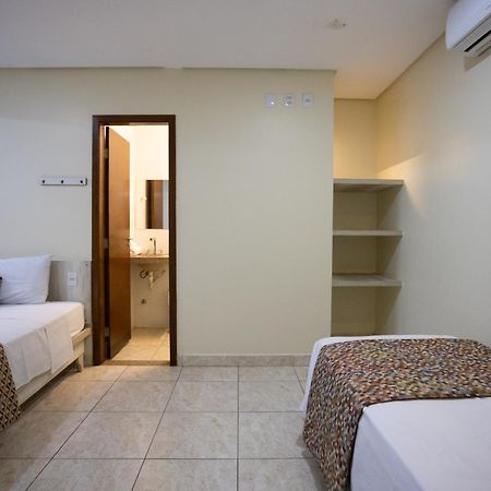 Infinity Hotel Гояния Екстериор снимка