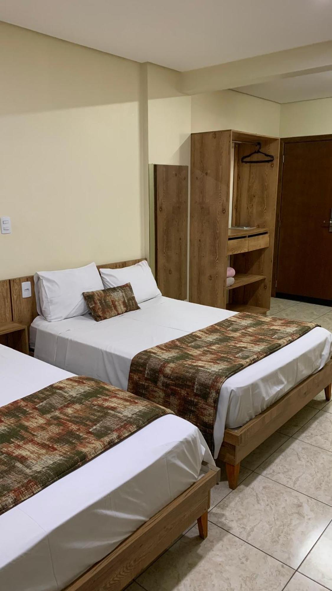 Infinity Hotel Гояния Екстериор снимка
