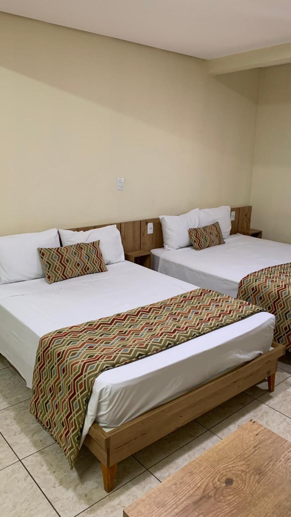 Infinity Hotel Гояния Екстериор снимка
