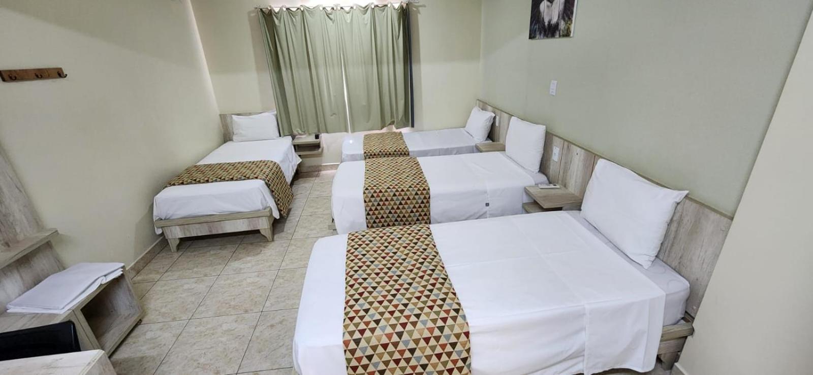 Infinity Hotel Гояния Екстериор снимка